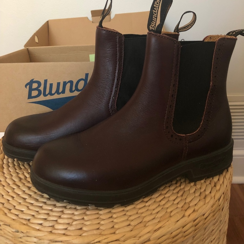 New Blundstone Leather boots